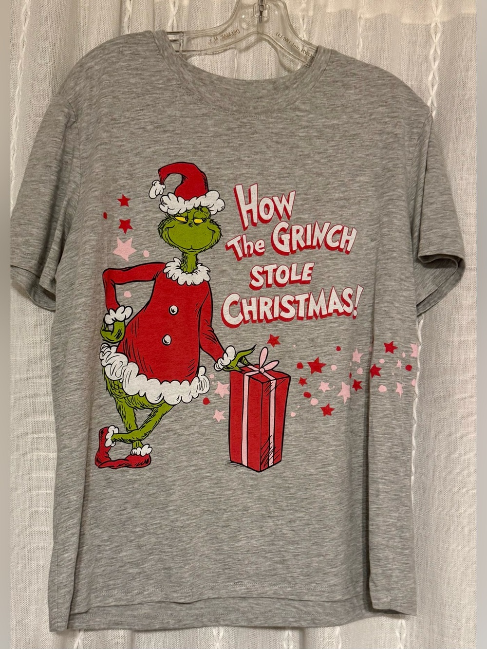 Dr. Seuss graphic t-shirt, "How the Grinch Stole Christmas!" Sz. M